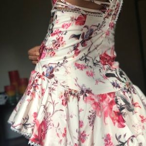 Few moda dress new too small for me I’m a medium